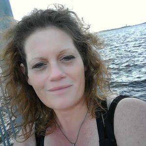 Meet your Posher, Candace